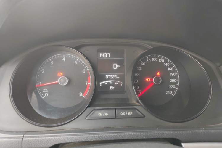 Used Volkswagen Lavida 2015 1.6L Manual Fashion Edition Instrument Cluster