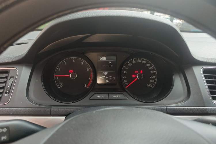 Used Volkswagen Lavida 2015 1.6L Manual Fashion Edition Instrument Cluster