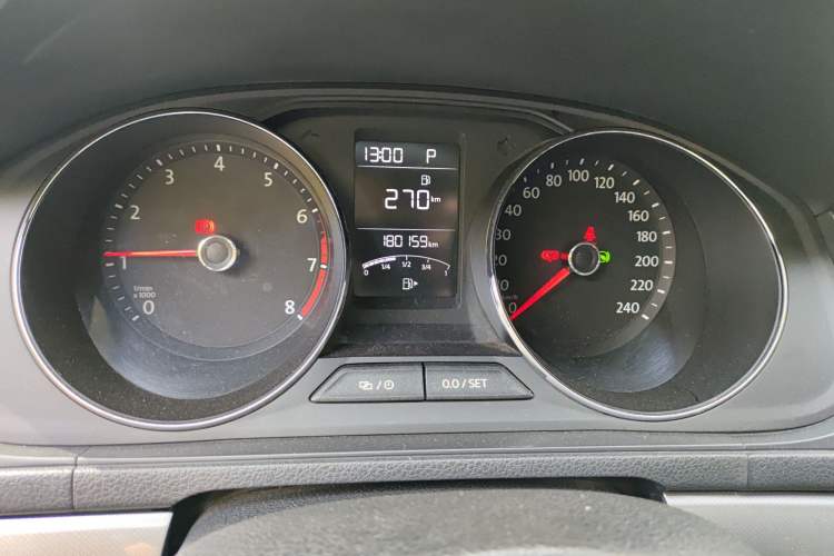 Used Volkswagen Lavida 2015 230TSI DSG Comfort Edition Instrument Cluster