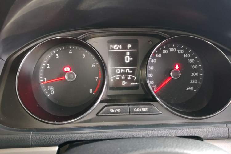 Used Volkswagen Lavida 2015 230TSI DSG Comfort Edition Instrument Cluster