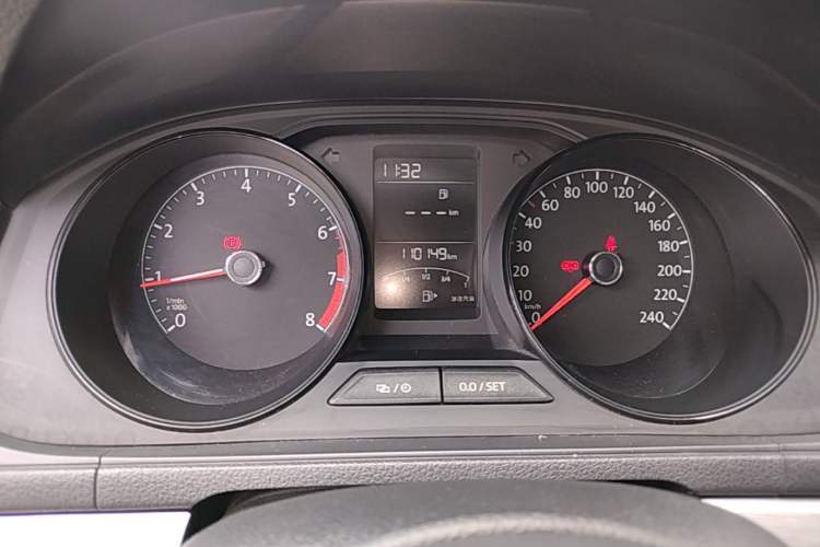 Used Volkswagen Lavida 2015 1.6L Manual Fashion Edition Instrument Cluster
