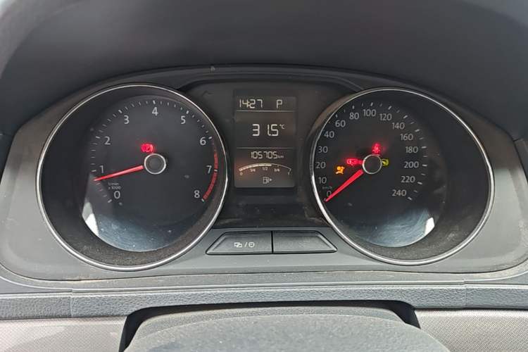 Used Volkswagen Lavida 2015 230TSI DSG Comfort Edition Instrument Cluster