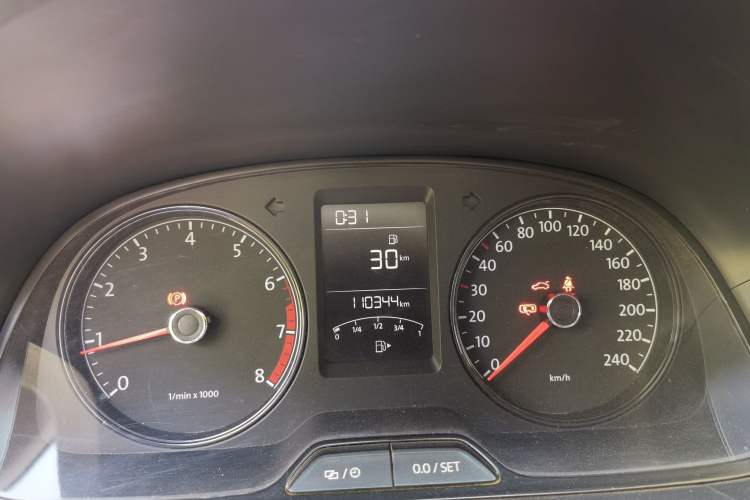 Used Volkswagen Lavida 2015 1.6L Manual Fashion Edition Instrument Cluster
