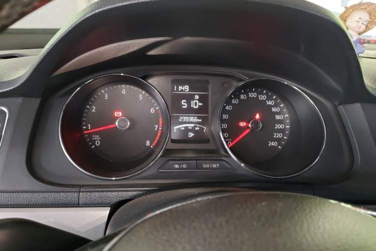 Used Volkswagen Lavida 2015 1.6L Manual Comfort Edition Instrument Cluster