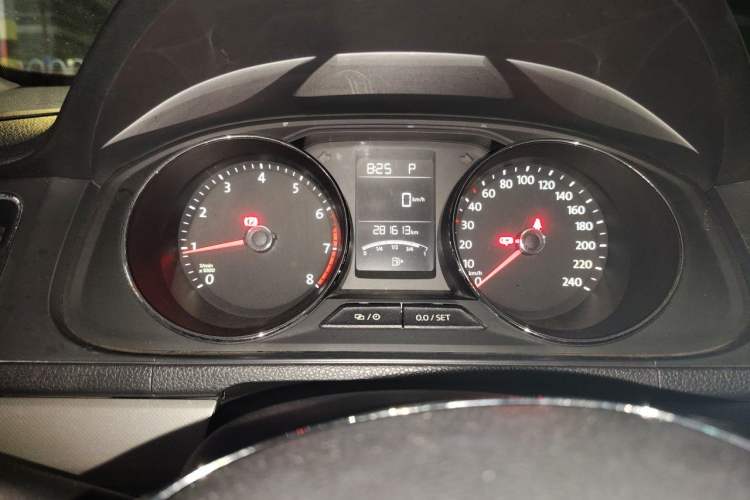 Used Volkswagen Lavida 2015 230TSI DSG Comfort Edition Instrument Cluster