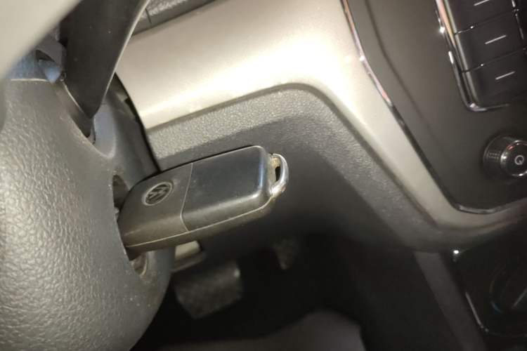 Used Volkswagen Lavida 2015 1.6L Automatic Comfort Edition Interior 1