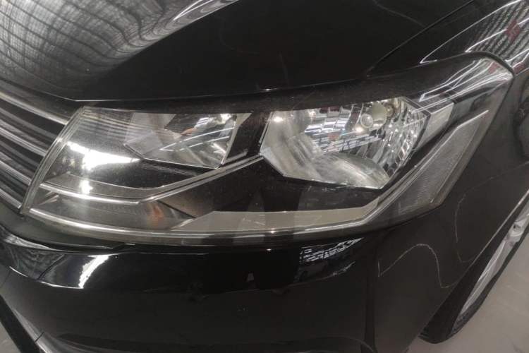 Used Volkswagen Lavida 2015 1.6L Automatic Comfort Edition Left Front Headlight