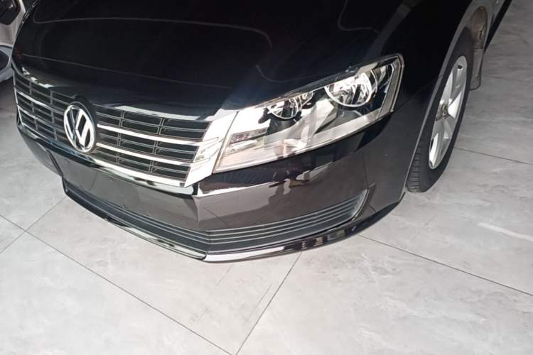 Used Volkswagen Lavida 2015 1.6L Automatic Fashion Edition Left Front Headlight