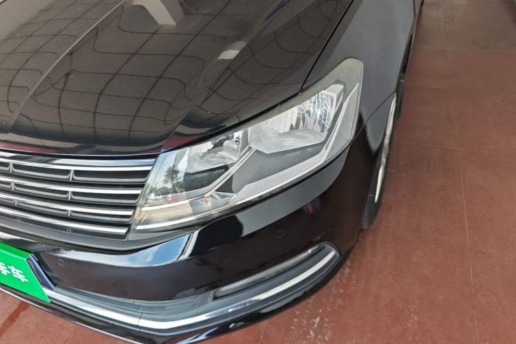 Used Volkswagen Lavida 2015 1.6L Automatic Comfort Edition Left Front Headlight