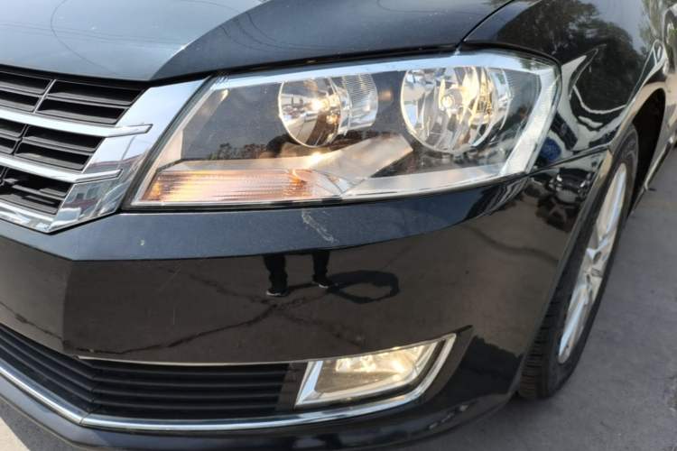 Used Volkswagen Lavida 2015 1.6L Automatic Comfort Edition Left Front Headlight
