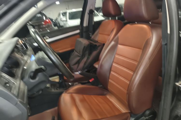 Used Volkswagen Lavida 2015 1.6L Manual Fashion Edition Left Front Seat