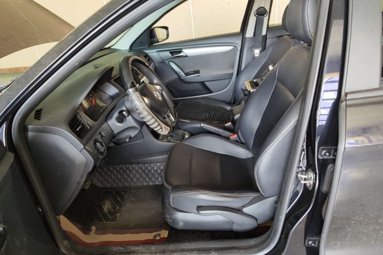 Used Volkswagen Lavida 2015 1.6L Automatic Fashion Edition Left Front Seat