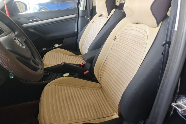 Used Volkswagen Lavida 2015 1.6L Automatic Fashion Edition Left Front Seat