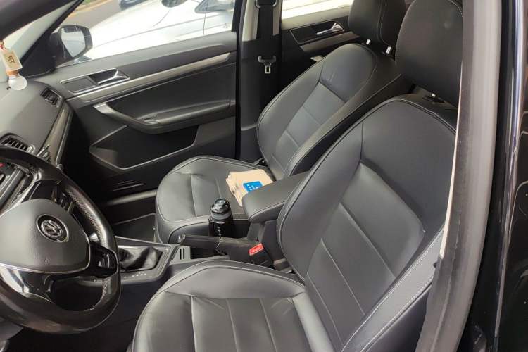 Used Volkswagen Lavida 2015 1.6L Automatic Comfort Edition Left Front Seat