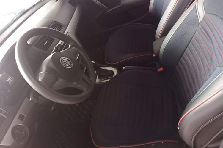 Used Volkswagen Lavida 2015 1.6L Automatic Fashion Edition Left Front Seat