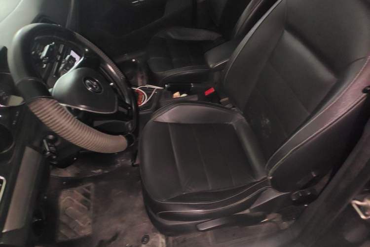 Used Volkswagen Lavida 2015 1.6L Automatic Comfort Edition Left Front Seat