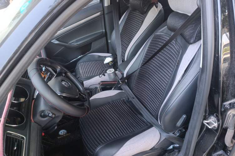 Used Volkswagen Lavida 2015 1.6L Manual Comfort Edition Left Front Seat