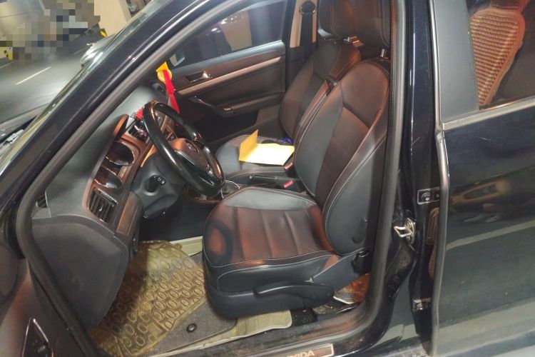 Used Volkswagen Lavida 2015 1.6L Automatic Comfort Edition Left Front Seat