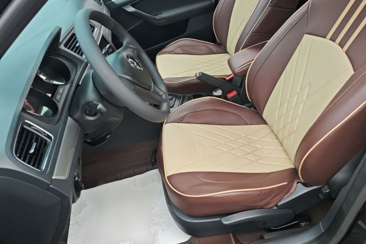 Used Volkswagen Lavida 2015 1.6L Automatic Fashion Edition Left Front Seat