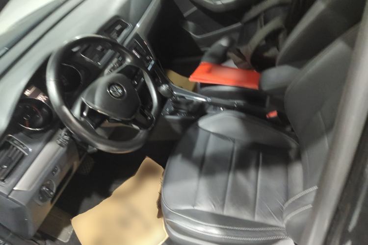 Used Volkswagen Lavida 2015 1.6L Automatic Comfort Edition Left Front Seat