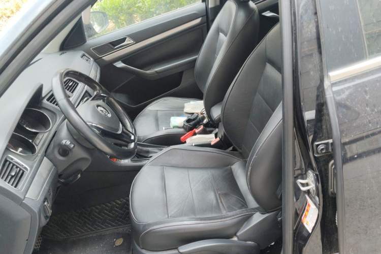 Used Volkswagen Lavida 2015 1.6L Automatic Comfort Edition Left Front Seat