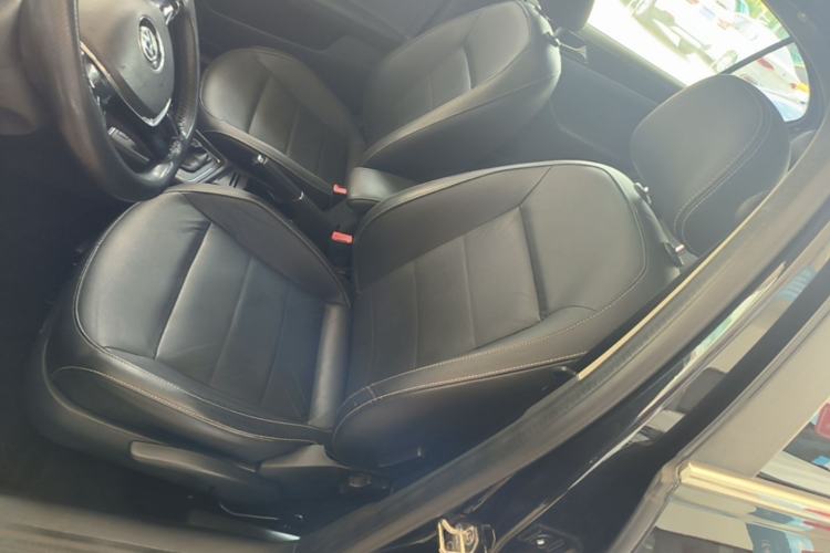 Used Volkswagen Lavida 2015 1.6L Automatic Comfort Edition Left Front Seat