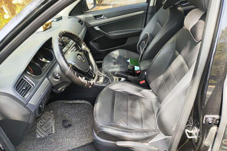 Used Volkswagen Lavida 2015 230TSI DSG Comfort Edition Left Front Seat