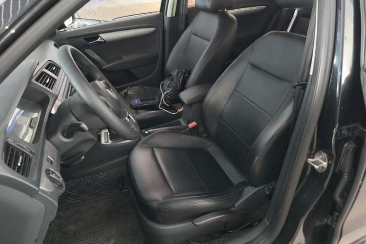 Used Volkswagen Lavida 2015 1.6L Automatic Fashion Edition Left Front Seat