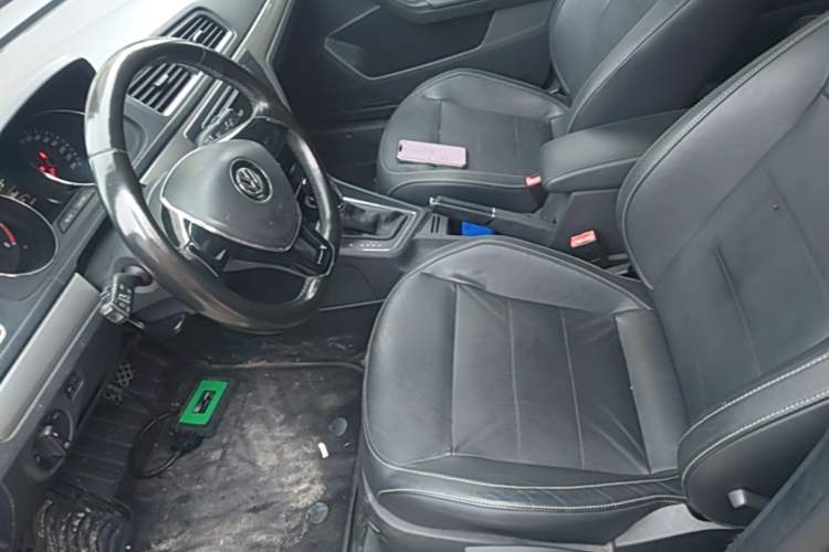 Used Volkswagen Lavida 2015 1.6L Automatic Comfort Edition Left Front Seat