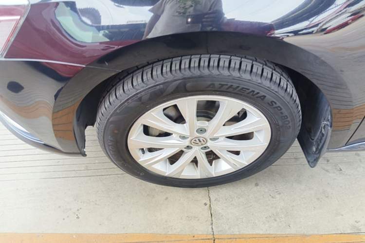 Used Volkswagen Lavida 2015 1.6L Automatic Comfort Edition Left Front Wheel Hub
