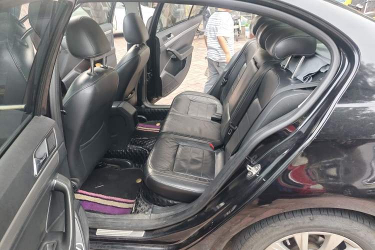 Used Volkswagen Lavida 2015 1.6L Automatic Comfort Edition Left Rear Seat