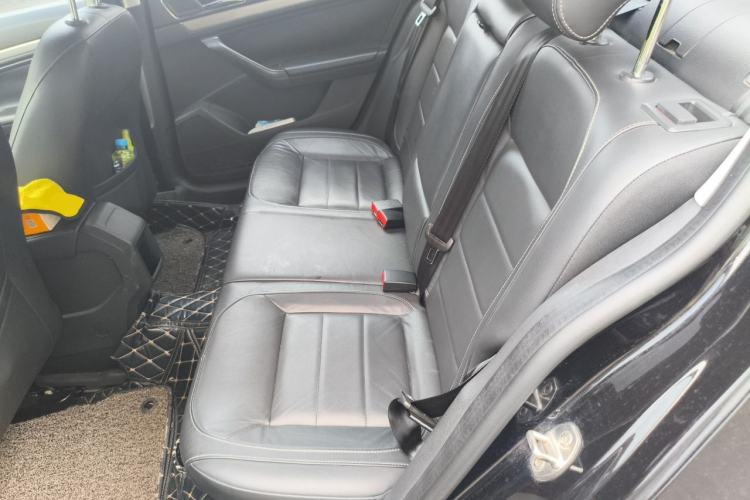 Used Volkswagen Lavida 2015 1.6L Automatic Comfort Edition Left Rear Seat