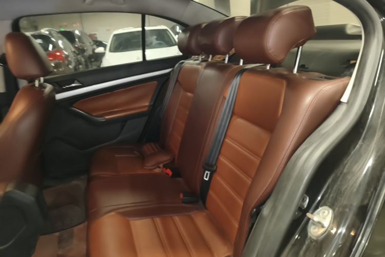 Used Volkswagen Lavida 2015 1.6L Manual Fashion Edition Left Rear Seat