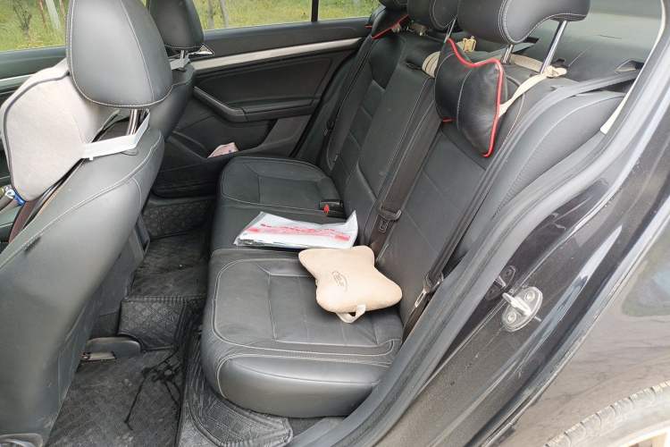 Used Volkswagen Lavida 2015 1.6L Automatic Comfort Edition Left Rear Seat