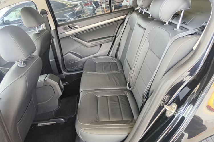 Used Volkswagen Lavida 2015 1.6L Automatic Comfort Edition Left Rear Seat