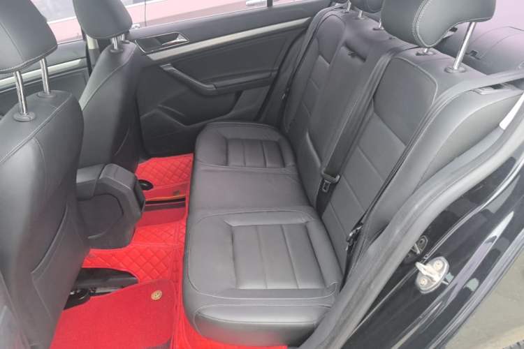 Used Volkswagen Lavida 2015 1.6L Automatic Comfort Edition Left Rear Seat