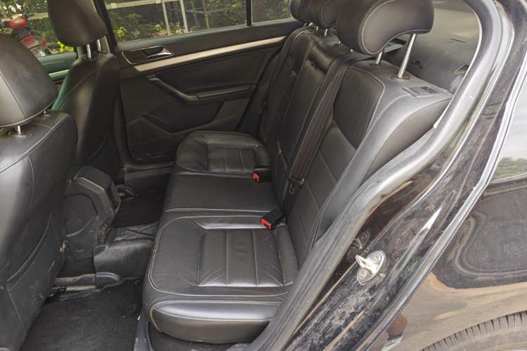 Used Volkswagen Lavida 2015 1.6L Manual Comfort Edition Left Rear Seat