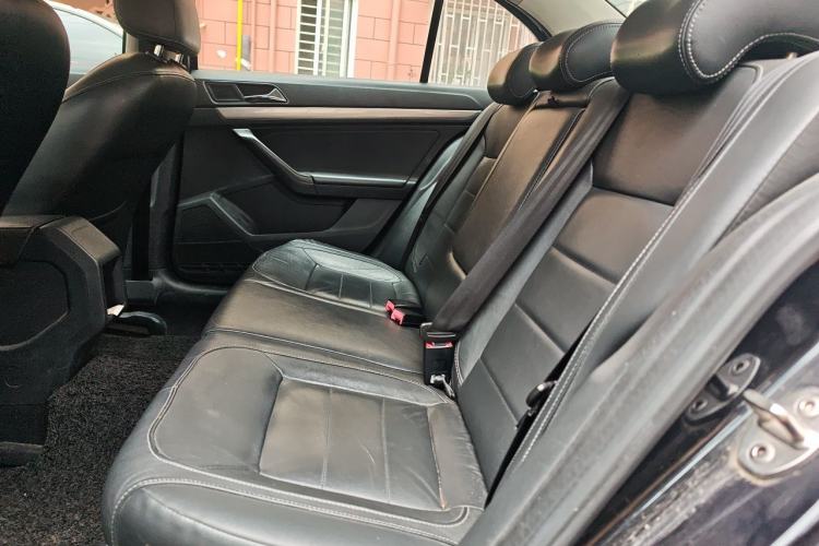 Used Volkswagen Lavida 2015 1.6L Manual Comfort Edition Left Rear Seat