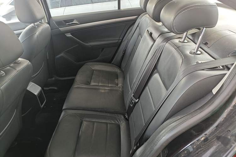 Used Volkswagen Lavida 2015 1.6L Automatic Comfort Edition Left Rear Seat