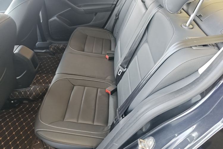 Used Volkswagen Lavida 2015 1.6L Automatic Comfort Edition Left Rear Seat