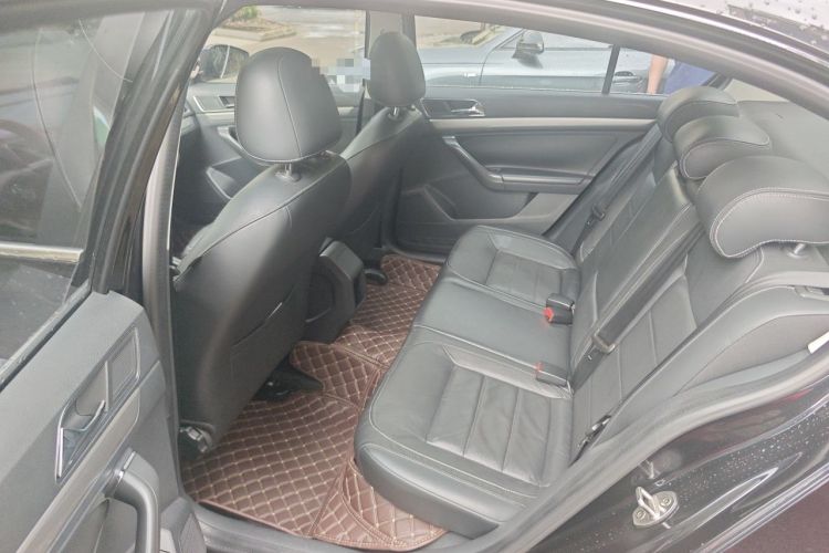 Used Volkswagen Lavida 2015 1.6L Manual Comfort Edition Left Rear Seat