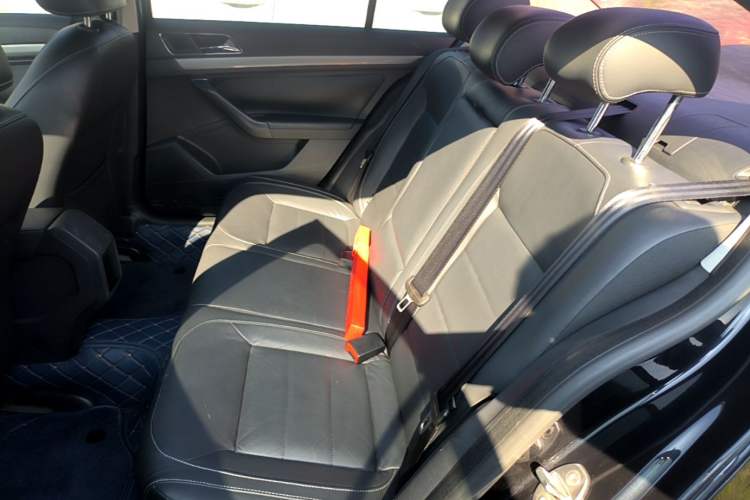 Used Volkswagen Lavida 2015 230TSI DSG Comfort Edition Left Rear Seat