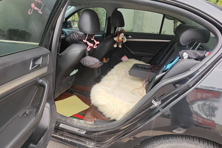 Used Volkswagen Lavida 2015 1.6L Automatic Comfort Edition Left Rear Seat