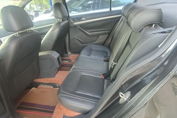 Used Volkswagen Lavida 2015 1.6L Automatic Comfort Edition Left Rear Seat