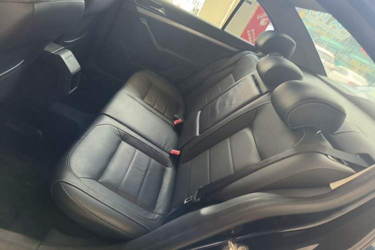 Used Volkswagen Lavida 2015 1.6L Automatic Comfort Edition Left Rear Seat