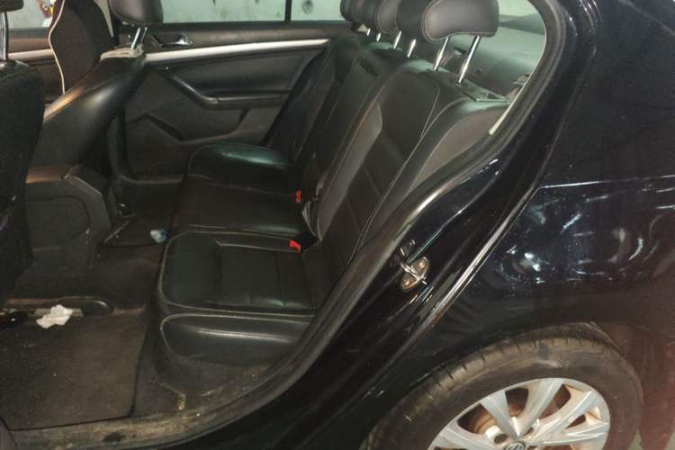 Used Volkswagen Lavida 2015 1.6L Automatic Comfort Edition Left Rear Seat