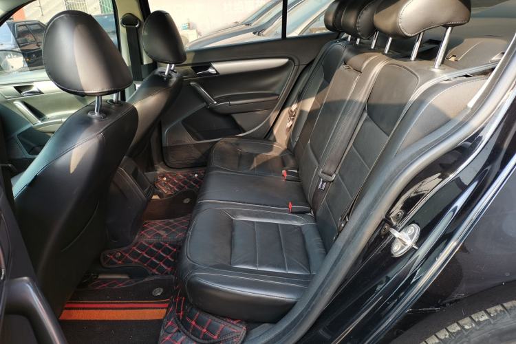 Used Volkswagen Lavida 2015 1.6L Automatic Comfort Edition Left Rear Seat