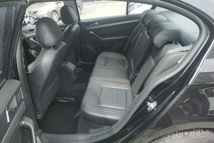 Used Volkswagen Lavida 2015 1.6L Automatic Comfort Edition Left Rear Seat