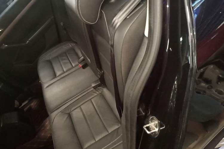 Used Volkswagen Lavida 2015 1.6L Automatic Comfort Edition Left Rear Seat
