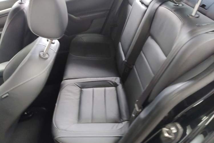 Used Volkswagen Lavida 2015 1.6L Automatic Comfort Edition Left Rear Seat
